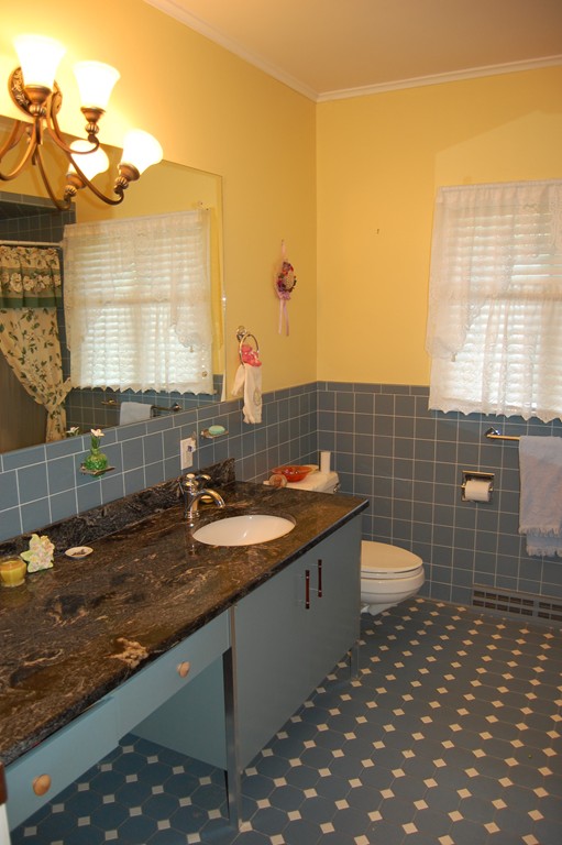 110 Westview Road Lowell, MA 01851 - Photo 9 of 21 Gallery Image 9