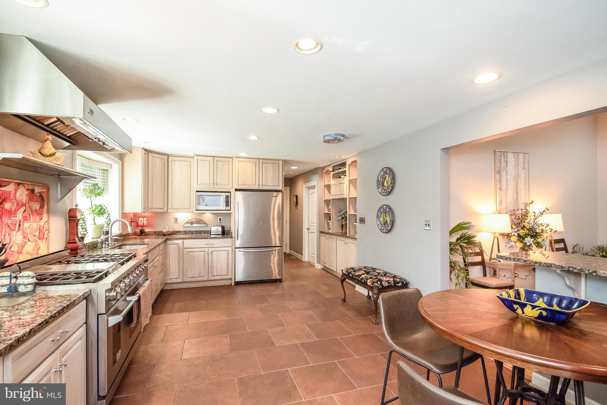 7700 Eden Roc Way Baltimore, MD 21208 - Photo 7 of 53 Gallery Image 7
