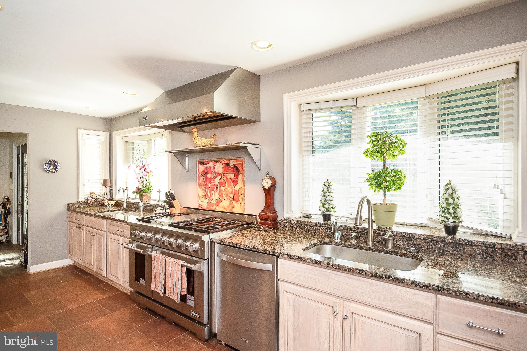7700 Eden Roc Way Baltimore, MD 21208 - Photo 8 of 53 Gallery Image 8