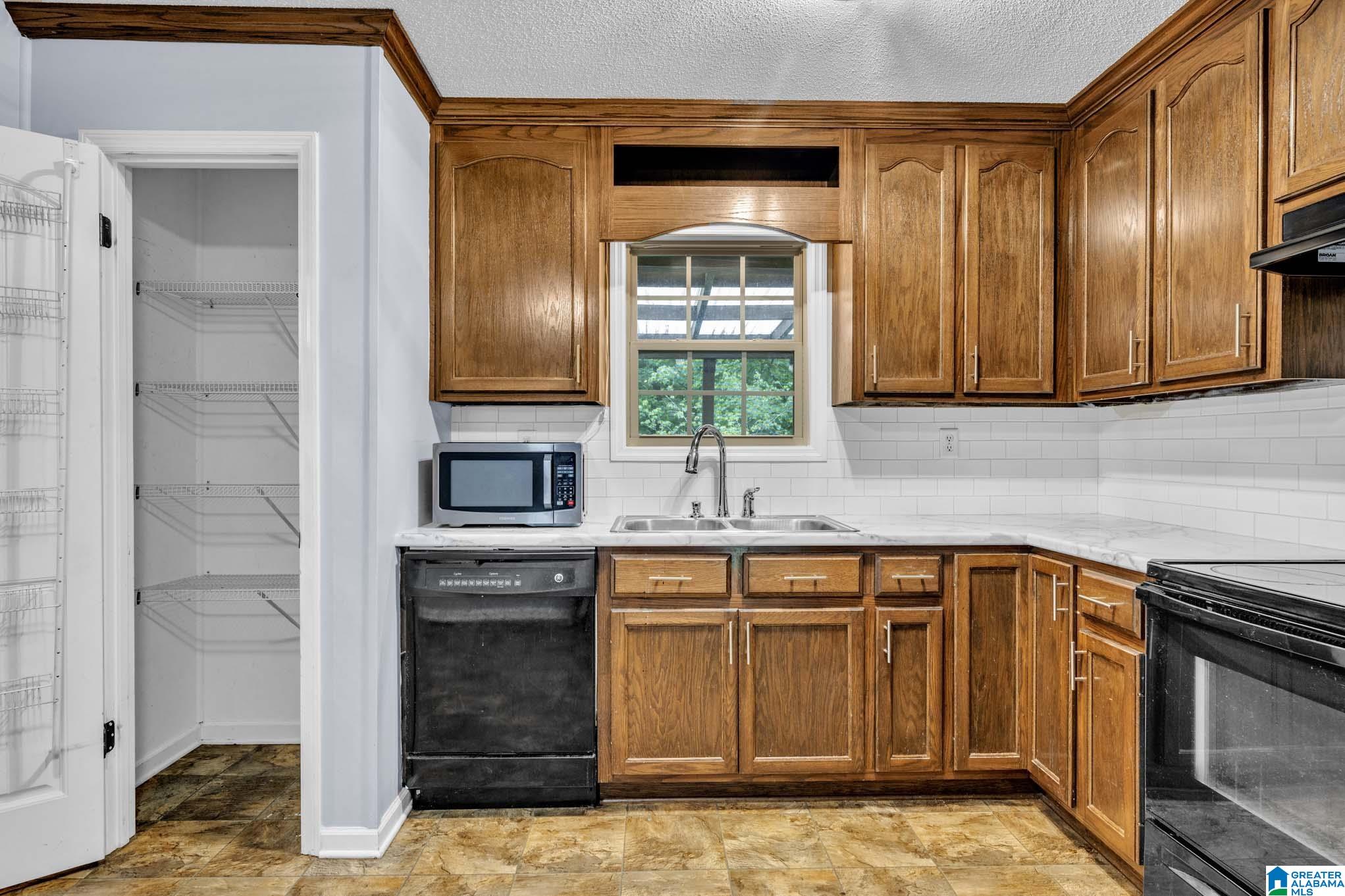 5356 Memory Lane Mount Olive, AL 35117 - Photo 6 of 32