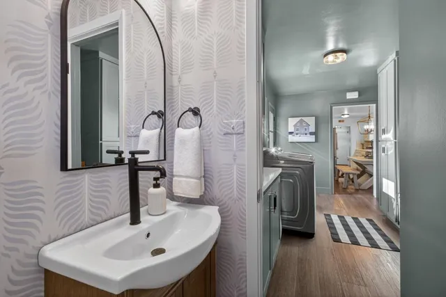 $949,000 | 2910 Huntington Road, Sacramento, CA 95864