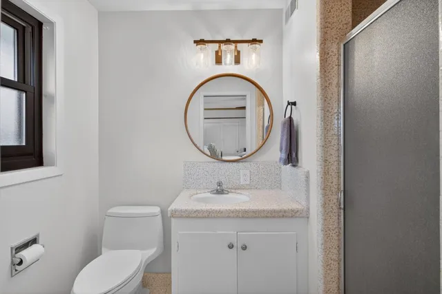 $949,000 | 2910 Huntington Road, Sacramento, CA 95864