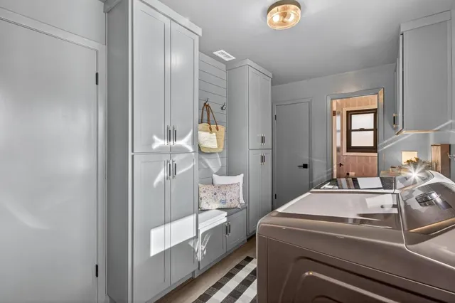 $949,000 | 2910 Huntington Road, Sacramento, CA 95864