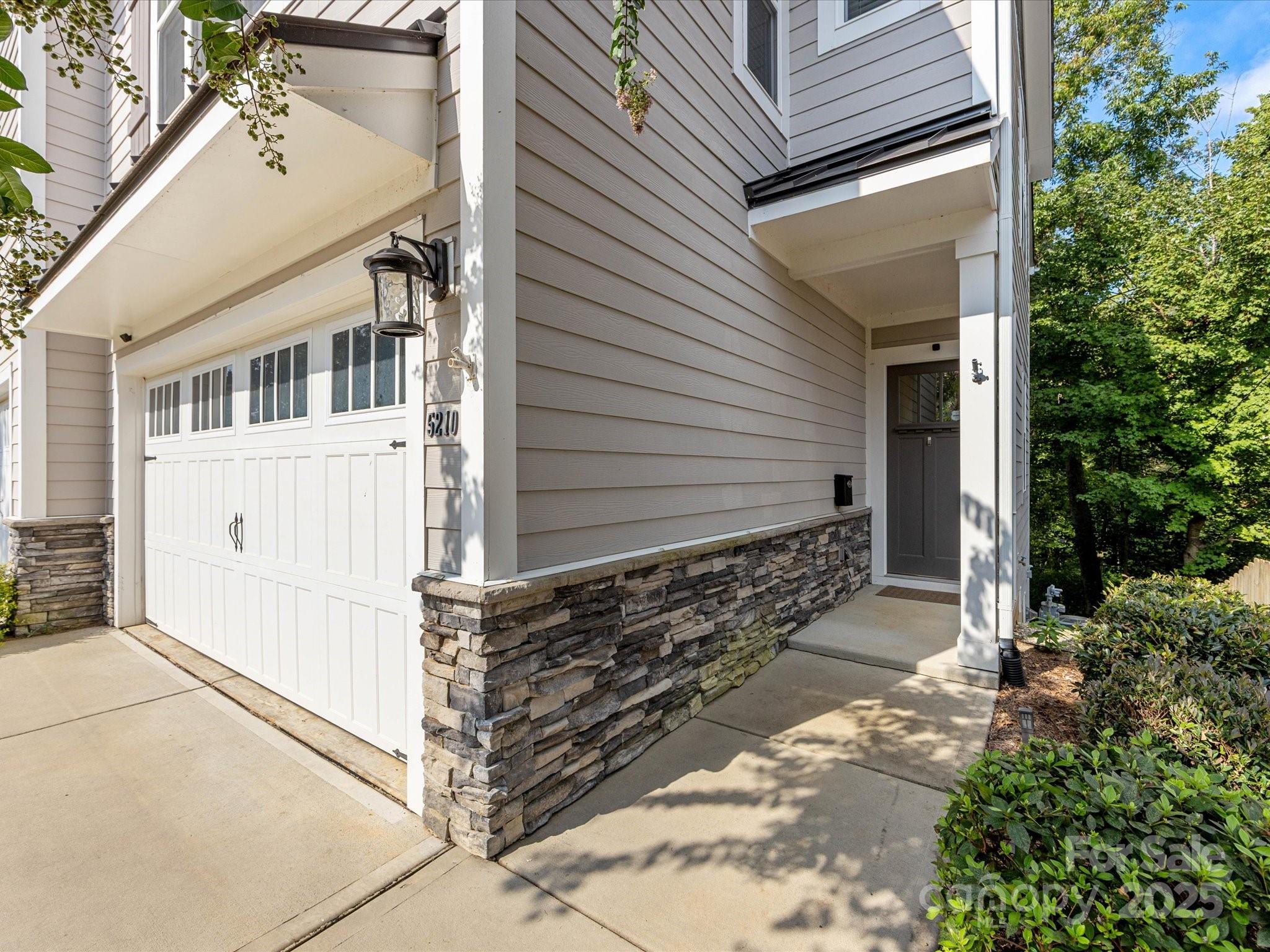 5210 Valley Stream Road Charlotte, NC 28209 - Photo 2 of 41 Gallery Image 2
