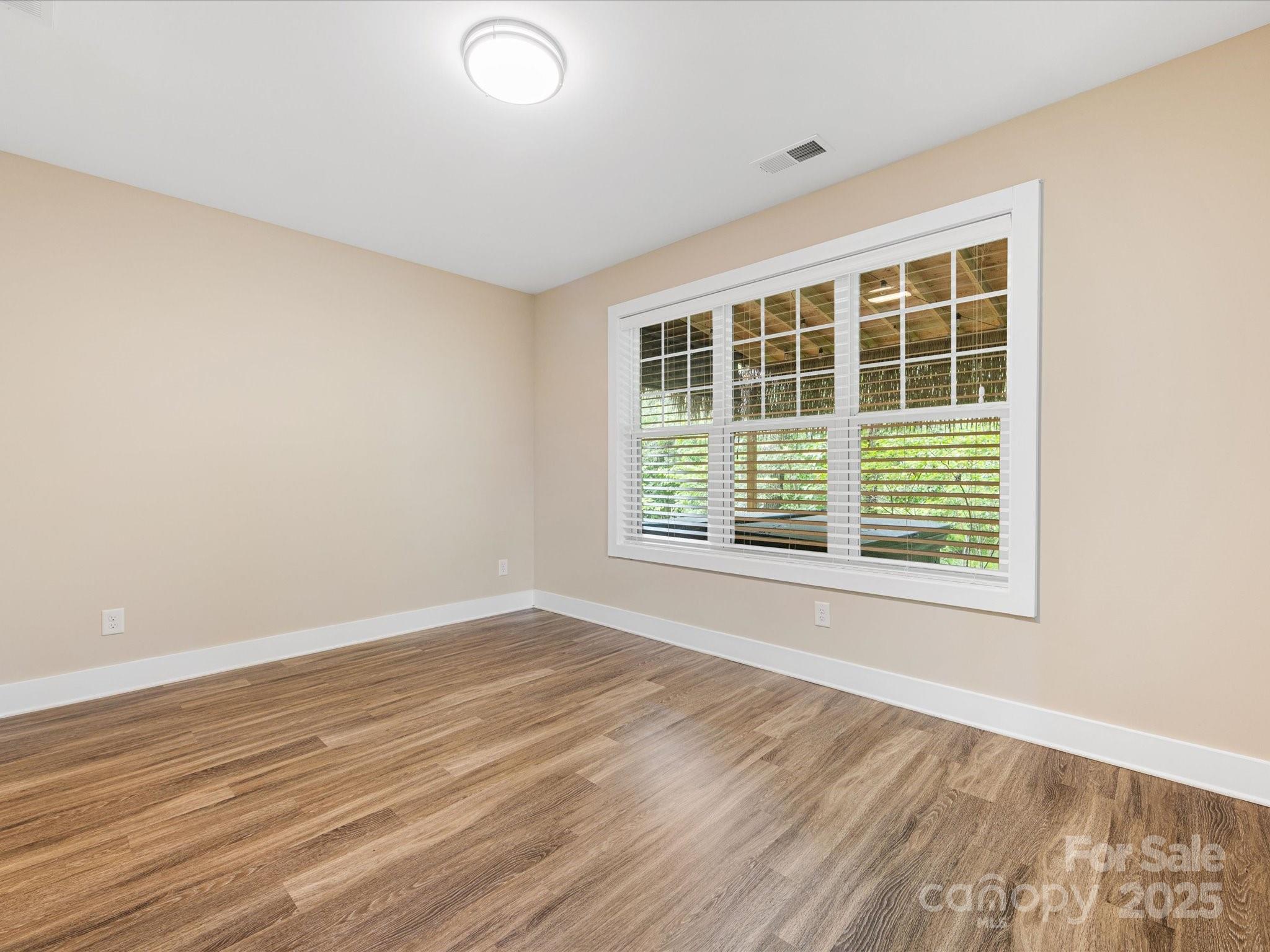 5210 Valley Stream Road Charlotte, NC 28209 - Photo 35 of 41 Gallery Image 35