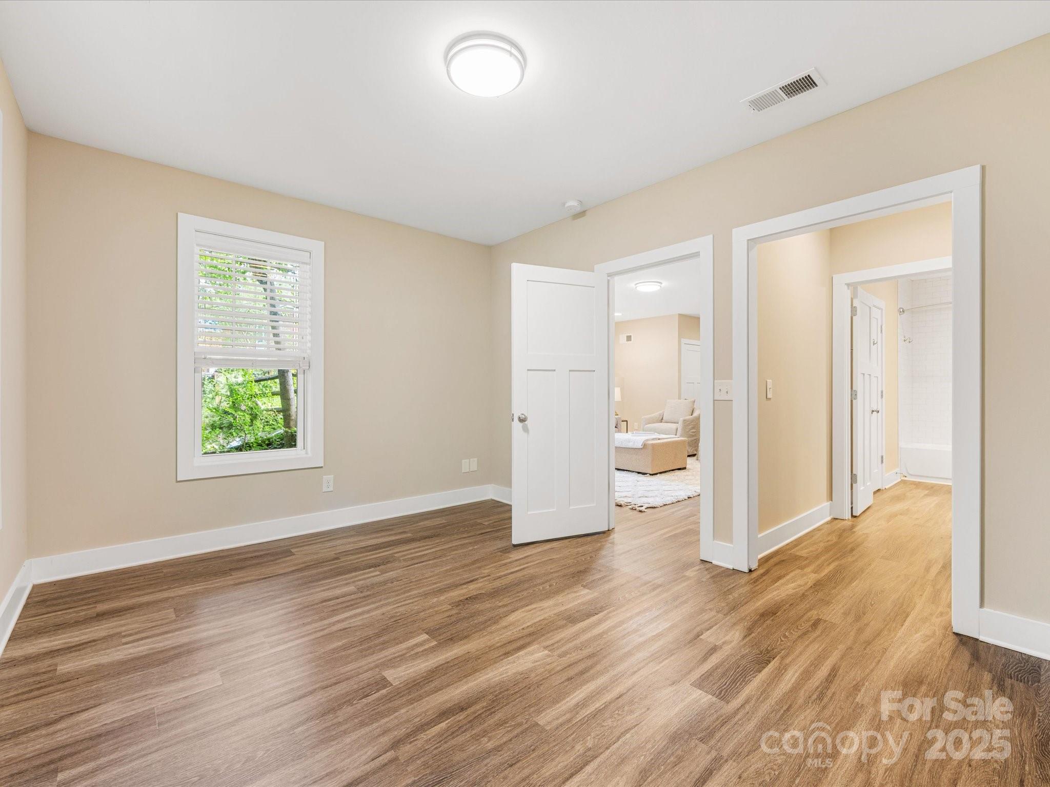 5210 Valley Stream Road Charlotte, NC 28209 - Photo 37 of 41 Gallery Image 37