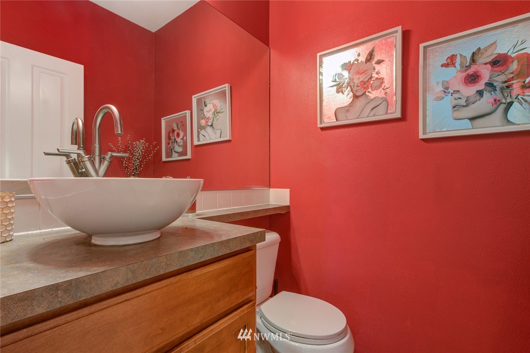 16131 Parkside Way Southeast Renton, WA 98058 - Photo 16 of 26 Gallery Image 16