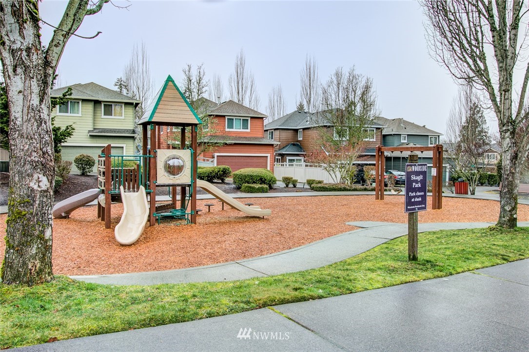 16131 Parkside Way Southeast Renton, WA 98058 - Photo 24 of 26 Gallery Image 24