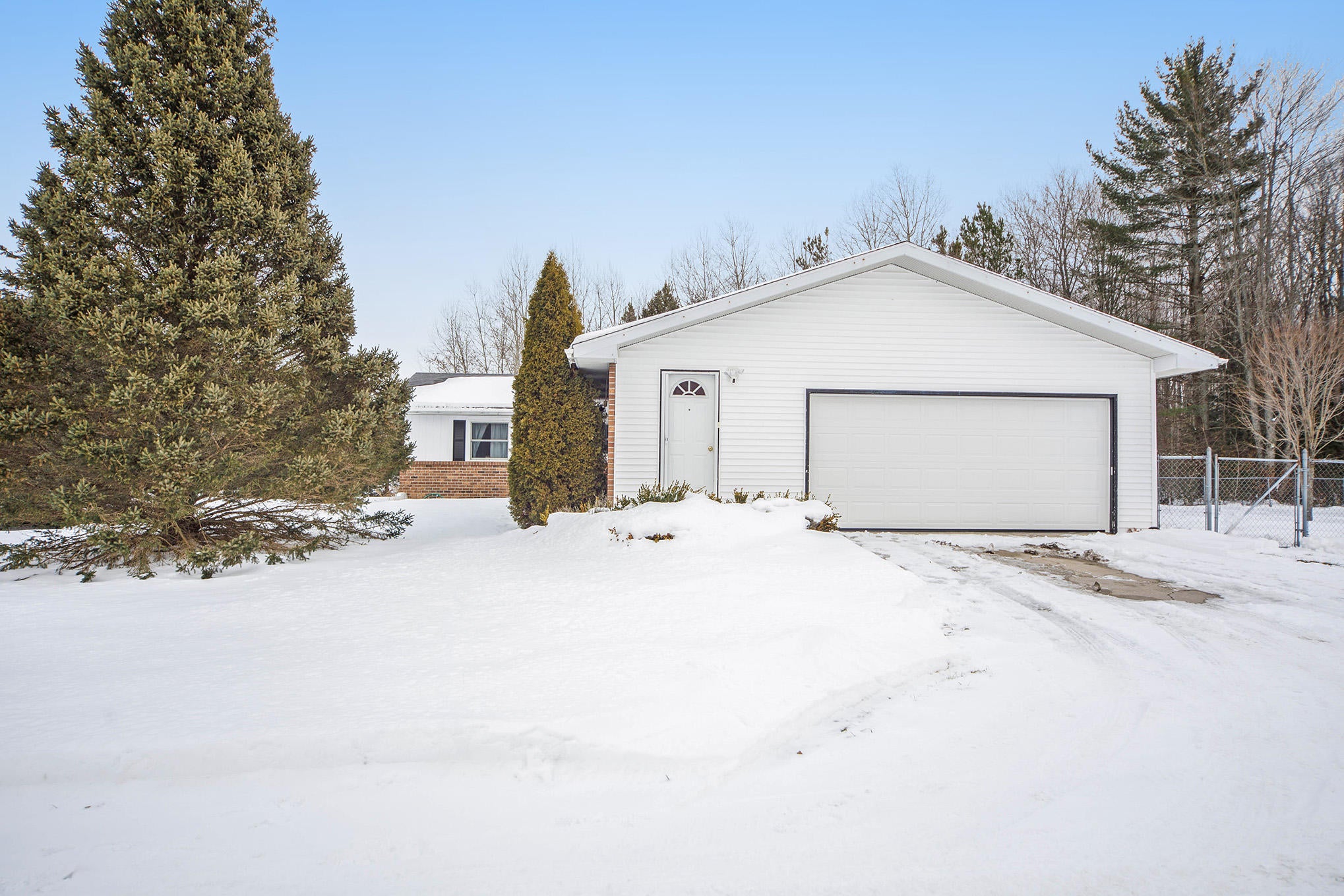 4843 Van Tyle Road Gaylord, MI 49735 - Photo 3 of 27 Gallery Image 3