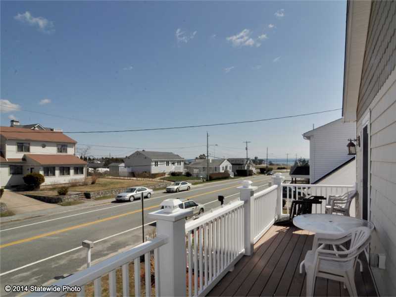 22 Knowlesway Narragansett, RI 02882 - Photo 12 of 25 Patio/Deck.