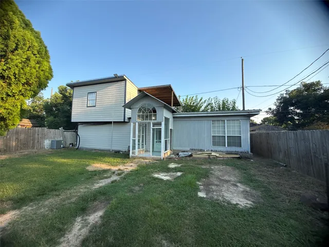 $250,000 | 8412 Peekskill Lane, Houston, TX 77075