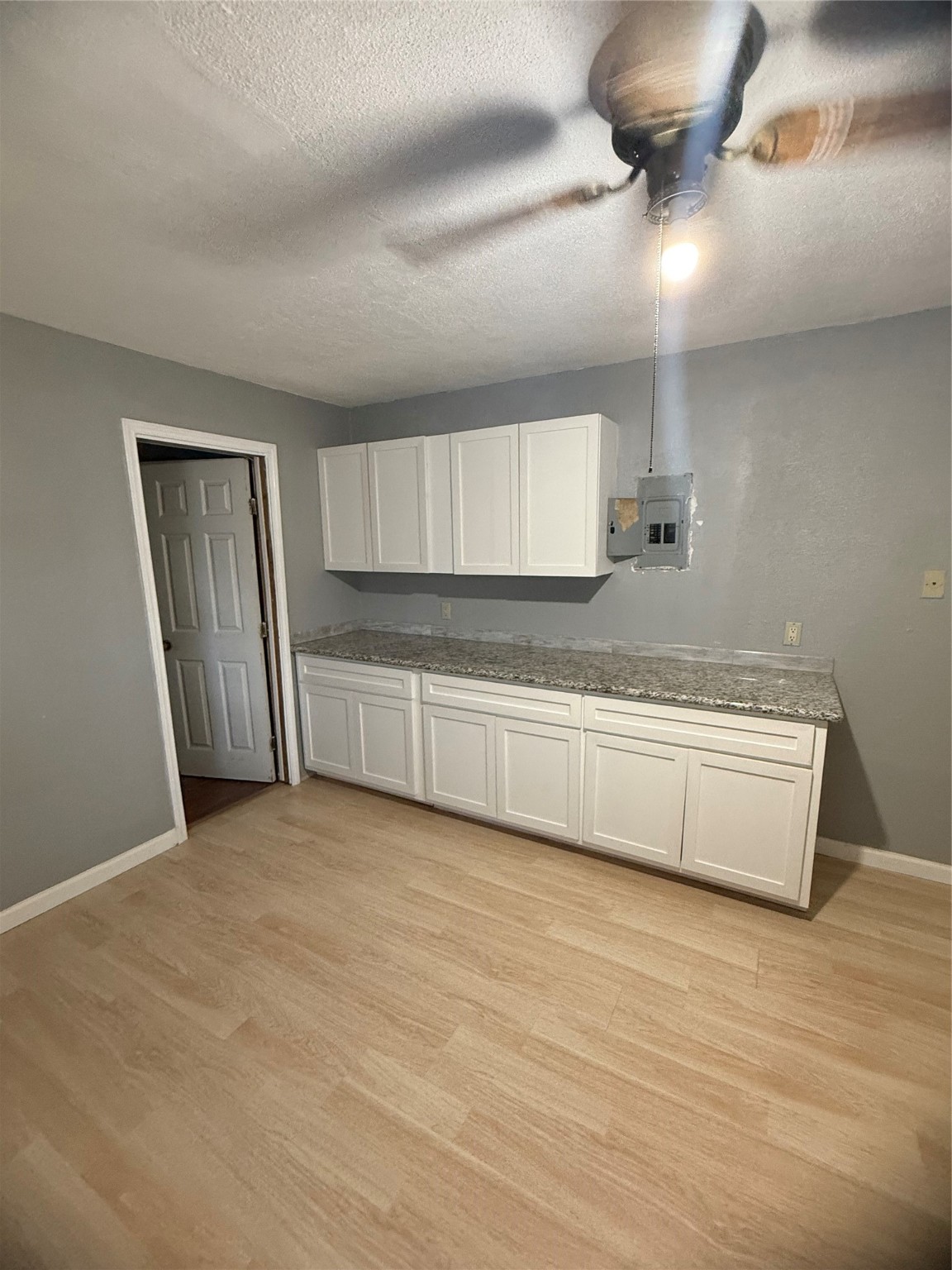 8412 Peekskill Lane Houston, TX 77075 - Photo 13 of 45 spacious cabinetry