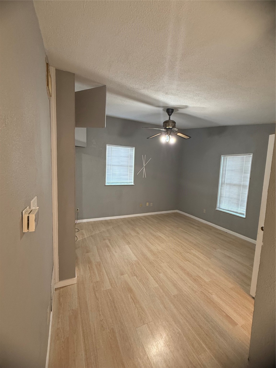 8412 Peekskill Lane Houston, TX 77075 - Photo 21 of 45 primary bedroom