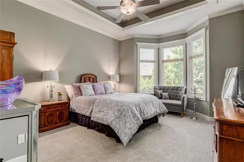 $575,000 | 19616 West 100th Terrace, Lenexa, KS 66220