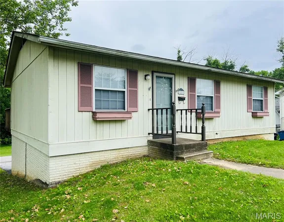$1,600 | 3211 College Avenue, Alton, IL 62002
