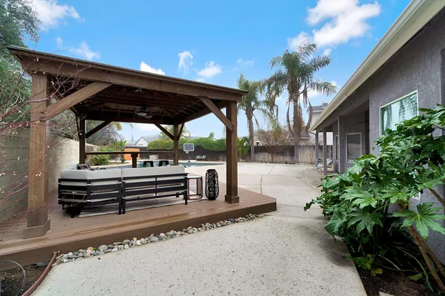 $739,900 | 1780 North Bush Avenue, Clovis, CA 93619