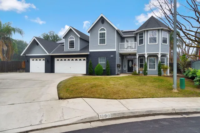 $739,900 | 1780 North Bush Avenue, Clovis, CA 93619