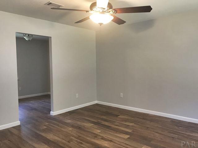 1119 Conference Road Cantonment, FL 32533 - Photo 6 of 35 Gallery Image 6