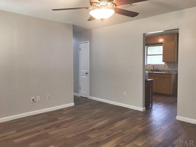 1119 Conference Road Cantonment, FL 32533 - Photo 8 of 35 Gallery Image 8