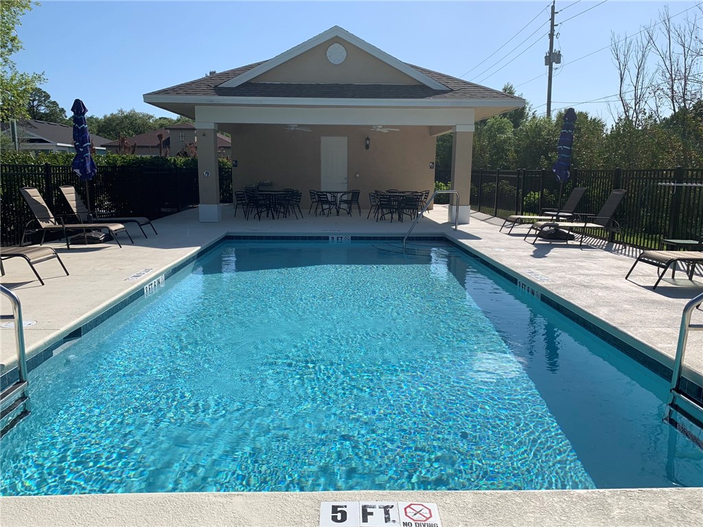 1751 Willows Square Vero Beach, FL 32966 - Photo 3 of 28