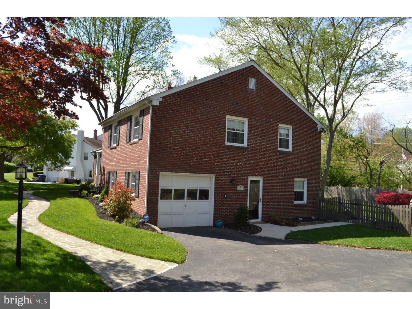 203 Ridgewood Road Media, PA 19063 - Photo 6 of 25 Exterior Side