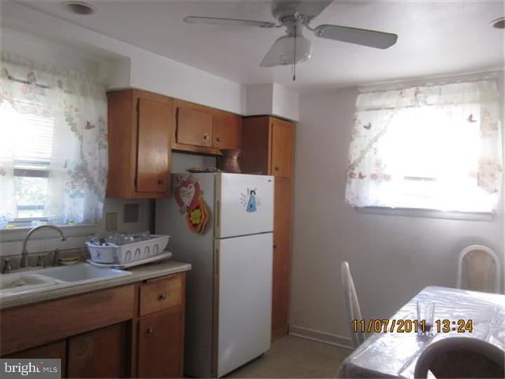 9993 Verree Road Philadelphia, PA 19115 - Photo 4 of 14 Kitchen