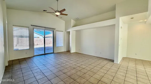 $1,800 | 21930 East Calle De Flores, Queen Creek, AZ 85142