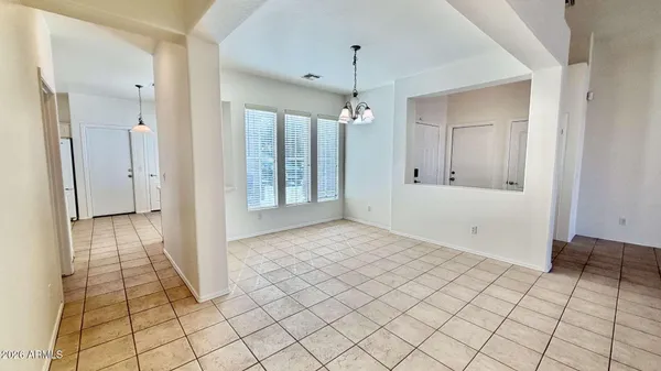 $1,800 | 21930 East Calle De Flores, Queen Creek, AZ 85142