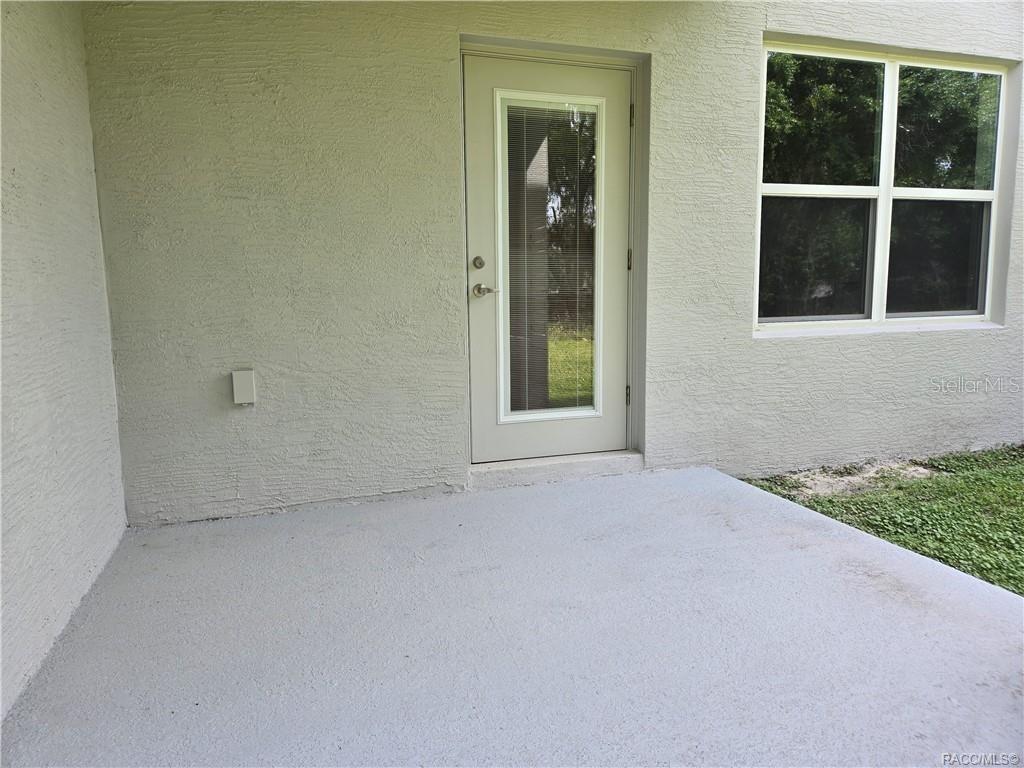 279 Bittern Loop Inverness, FL 34453 - Photo 10 of 30 an empty room with a window