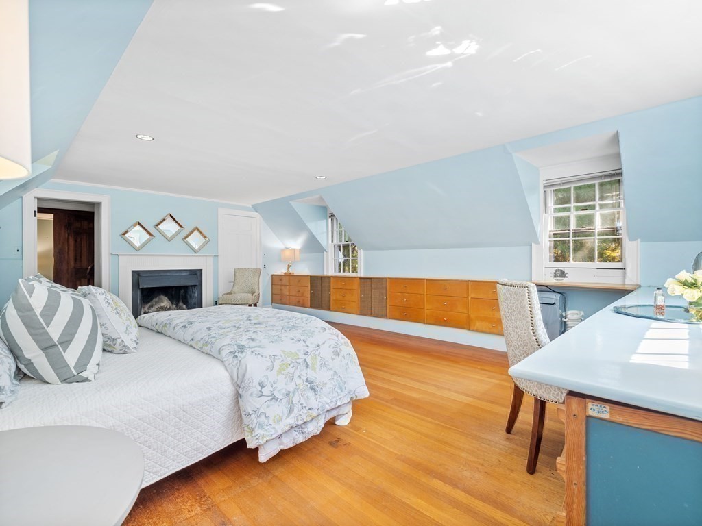 107 Dover Road Wellesley, MA 02482 - Photo 18 of 33