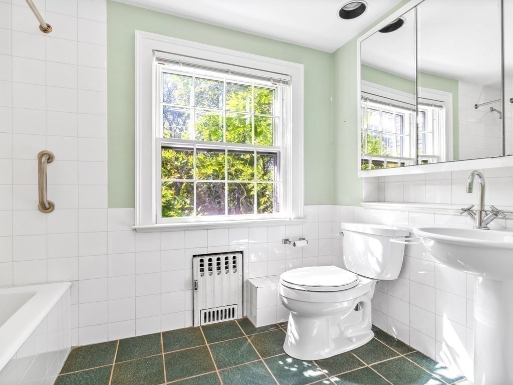 107 Dover Road Wellesley, MA 02482 - Photo 20 of 33