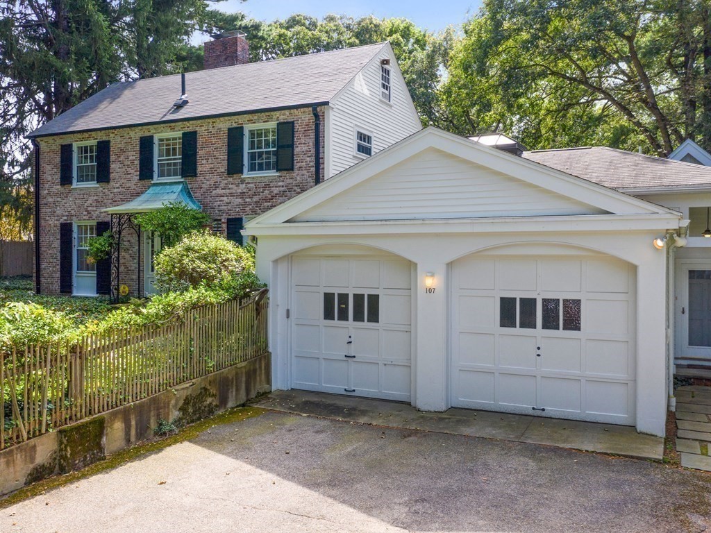 107 Dover Road Wellesley, MA 02482 - Photo 2 of 33