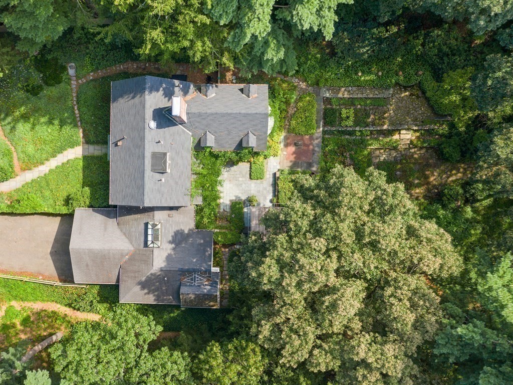107 Dover Road Wellesley, MA 02482 - Photo 31 of 33