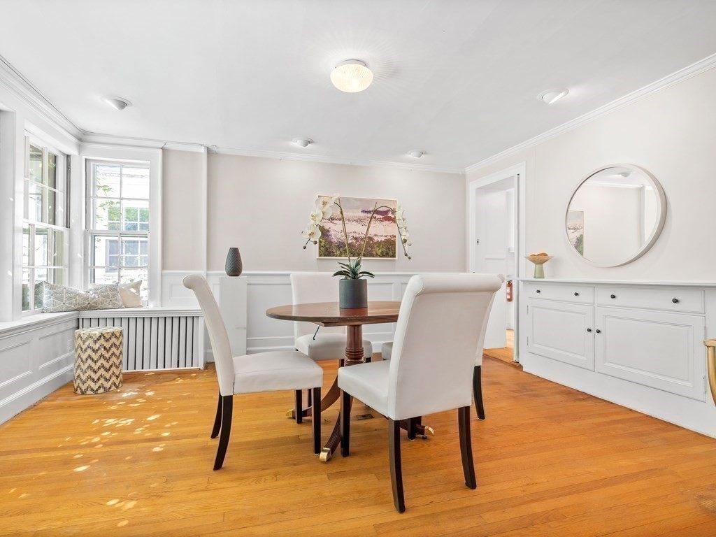 107 Dover Road Wellesley, MA 02482 - Photo 7 of 33