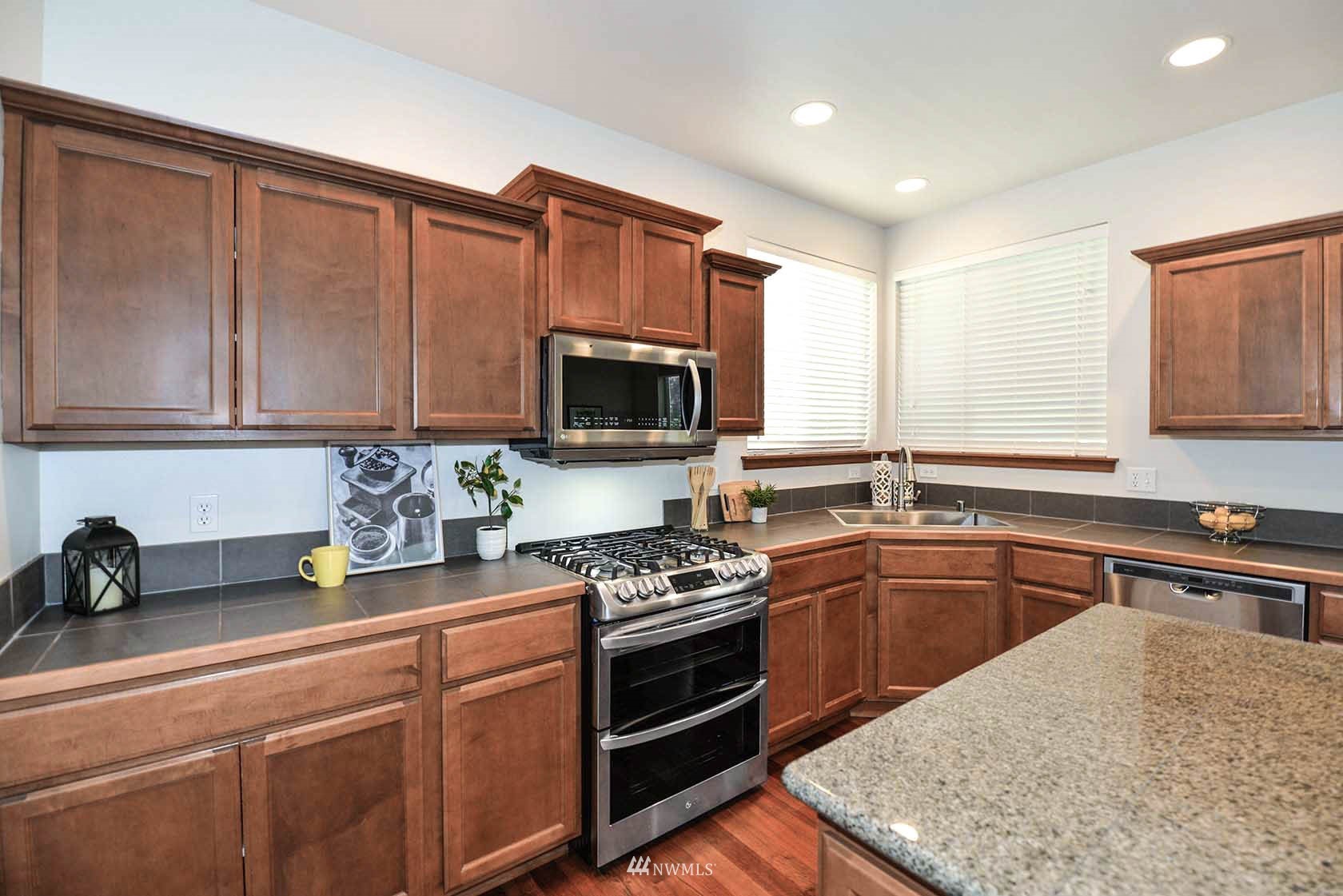 16513 37th Drive Southeast Bothell, WA 98012 - Photo 14 of 40