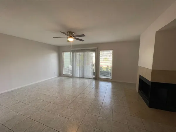 $1,200 | 14777 Wunderlich Drive, Unit 2105, Houston, TX 77069