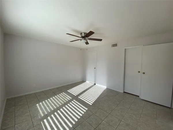$1,200 | 14777 Wunderlich Drive, Unit 2105, Houston, TX 77069