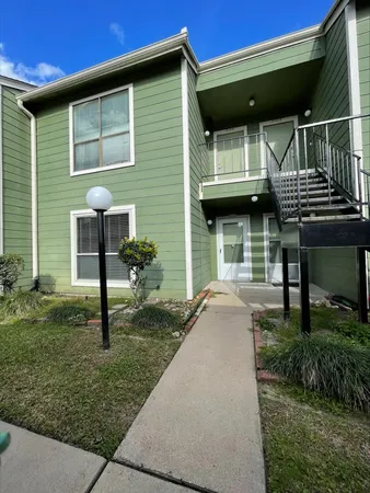 $1,200 | 14777 Wunderlich Drive, Unit 2105, Houston, TX 77069