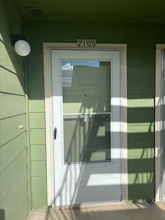 $1,200 | 14777 Wunderlich Drive, Unit 2105, Houston, TX 77069