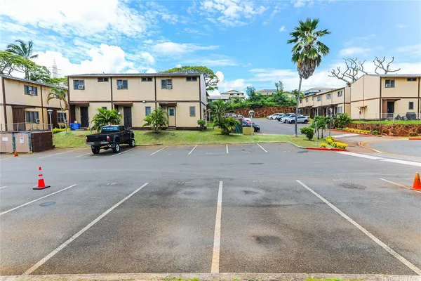 $2,200 | 98-1271 Hoohiki Place, Unit 41, Pearl City, HI 96782