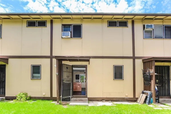 $2,200 | 98-1271 Hoohiki Place, Unit 41, Pearl City, HI 96782