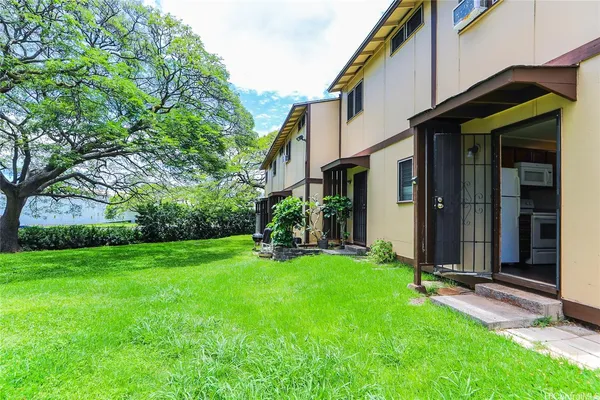 $2,200 | 98-1271 Hoohiki Place, Unit 41, Pearl City, HI 96782