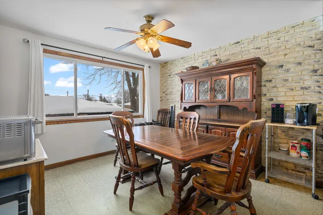 $260,000 | 17363 Oleander Avenue, Tinley Park, IL 60477