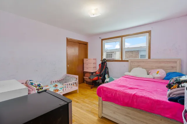 $260,000 | 17363 Oleander Avenue, Tinley Park, IL 60477