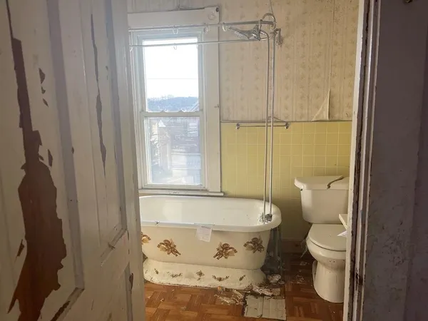 an empty room with a window