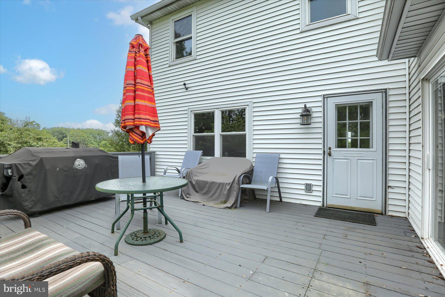 833 Dry Run Road Grantville, PA 17028 - Photo 38 of 41 Deck