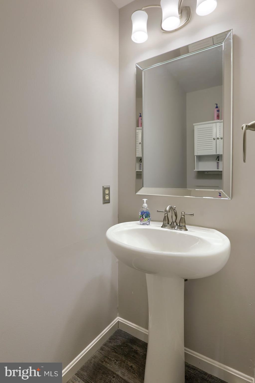 833 Dry Run Road Grantville, PA 17028 - Photo 6 of 41 1st floor Half Bathroom