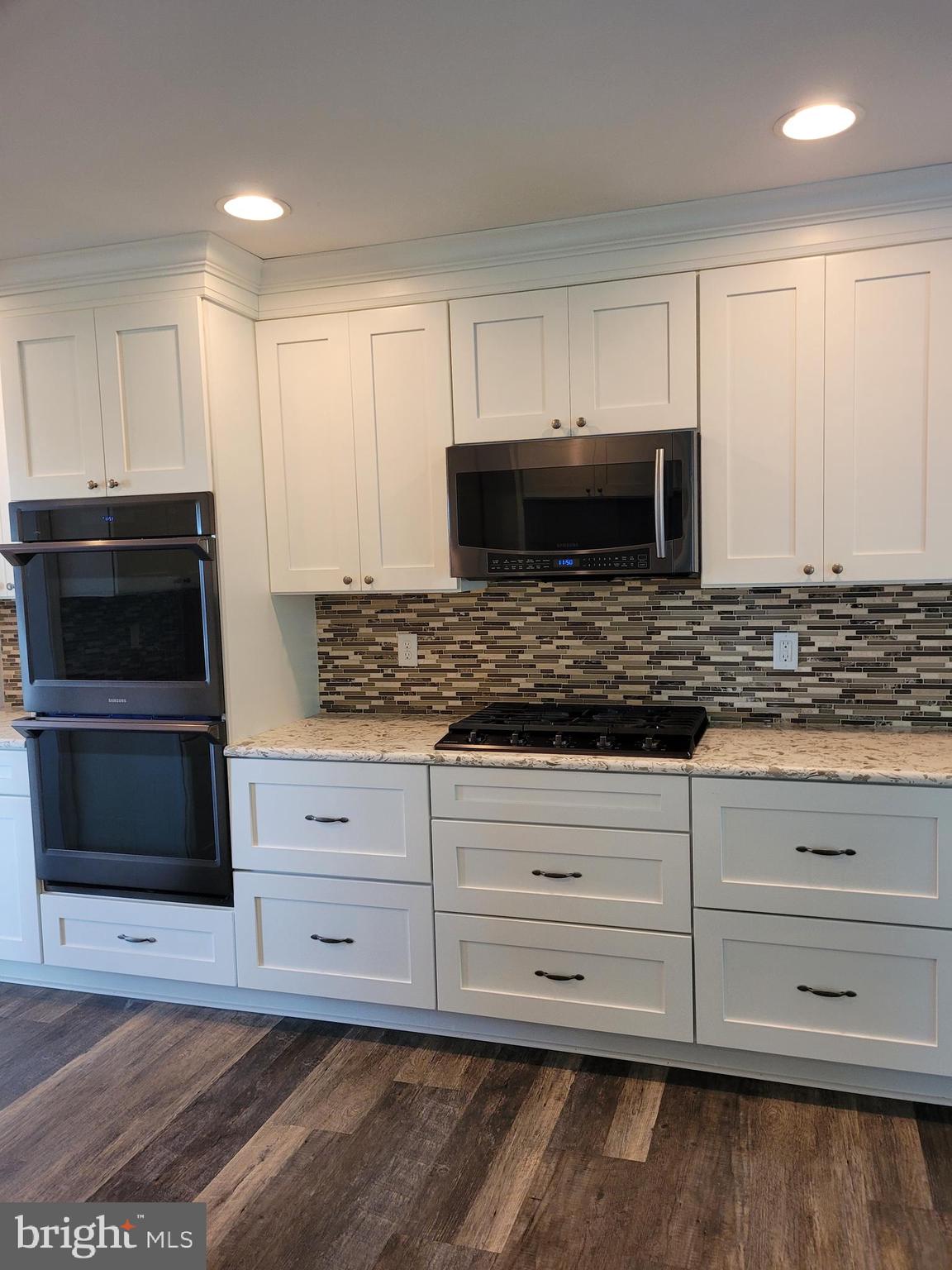 833 Dry Run Road Grantville, PA 17028 - Photo 10 of 41 Kitchen With Double Oven, Stainless Appliances