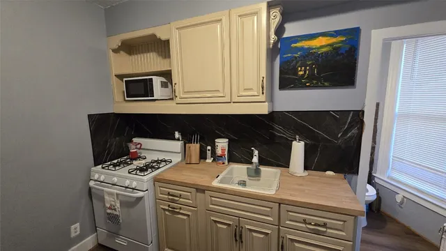 $678,000 | 132 Main Street, Binghamton, NY 13905