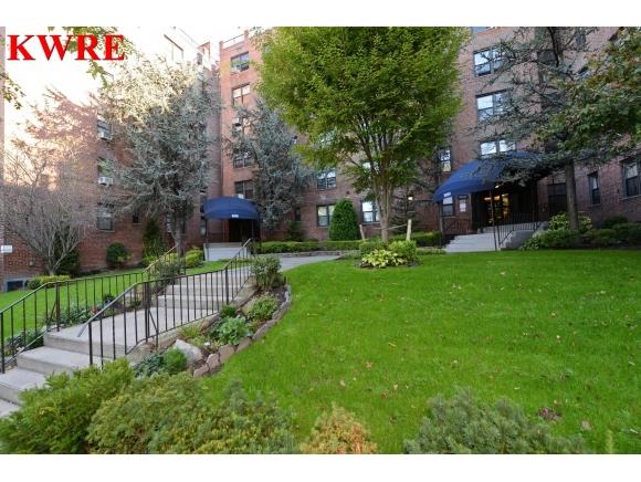 9255 Shore Road, Unit 3H Brooklyn, NY 11209 - Photo 11 of 13 Exterior Front
